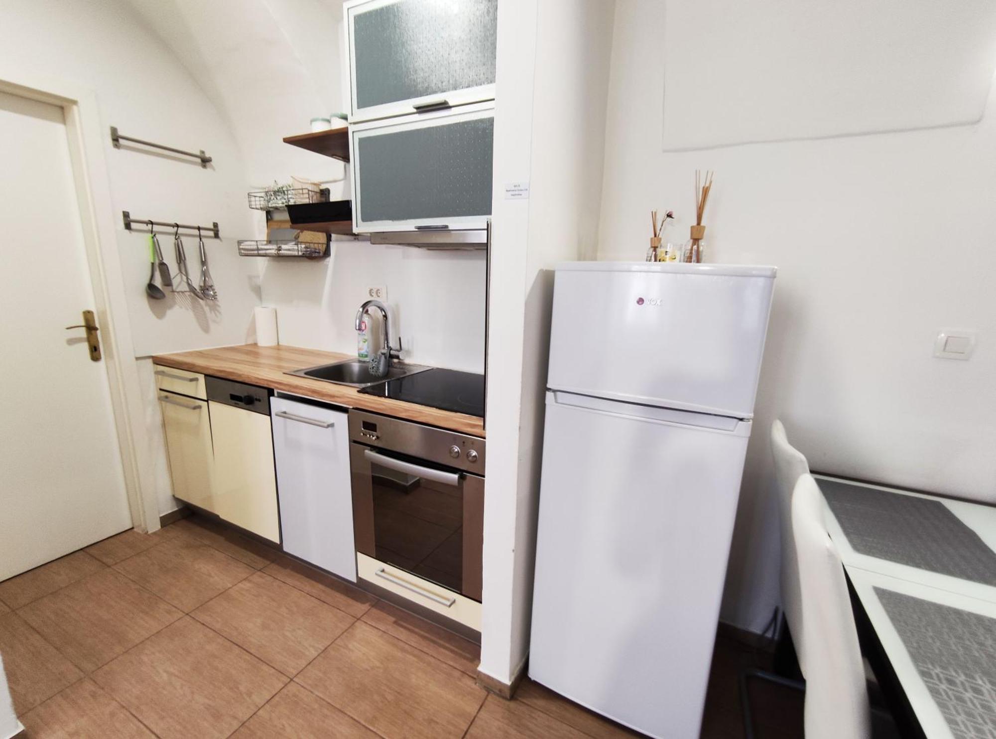 Studio Apartment Sisters 3-4 Ljubljana Exterior photo